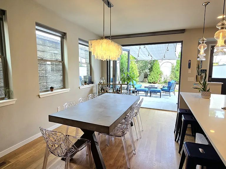 Dining to Patio
