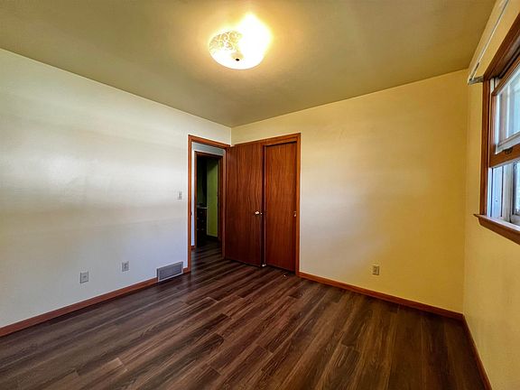 5th image of 517 N Clark St