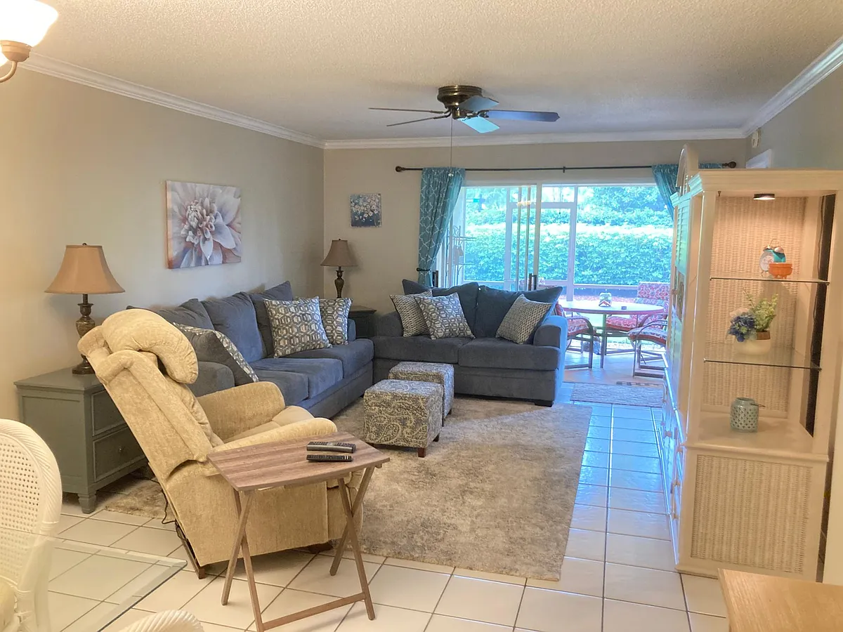 Building Photo - 7707 Jewel Ln #102