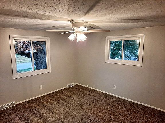 2nd image of 4501 Maple Hill Dr