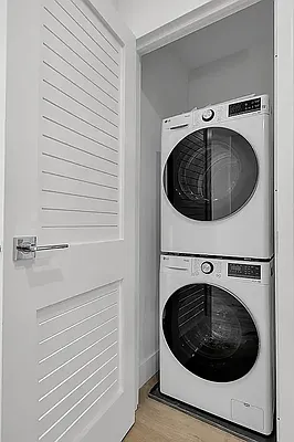 Laundry, photo 1