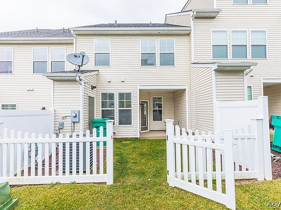 5th image of 8069 Ellendale Dr