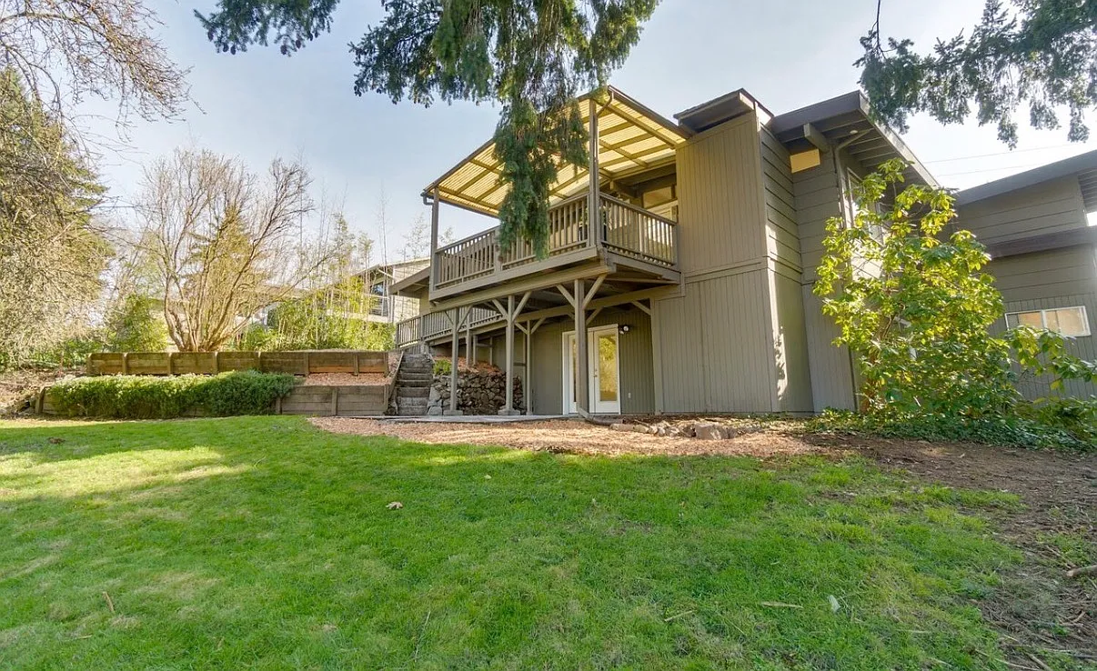 2 bed, 1000 sqft, $1,700 — Photo 4