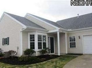 10807 Crossings Dr, Aurora, OH 44202