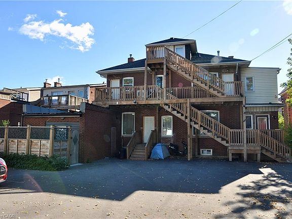 3rd image of 119 Ottawa St N