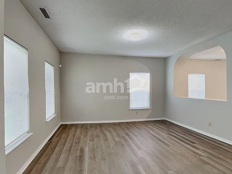 5793 Amber Ln — Photo 22