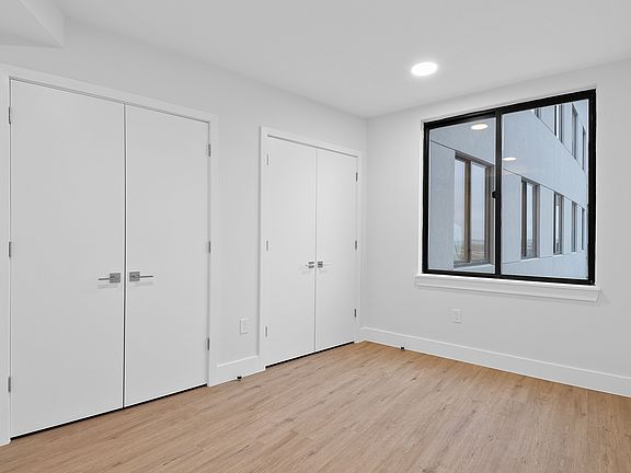5th image of 143 Summit Ave #905