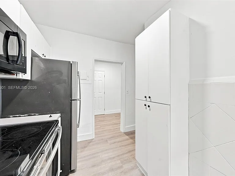 110 NW 9th Ave #1 — Photo 10