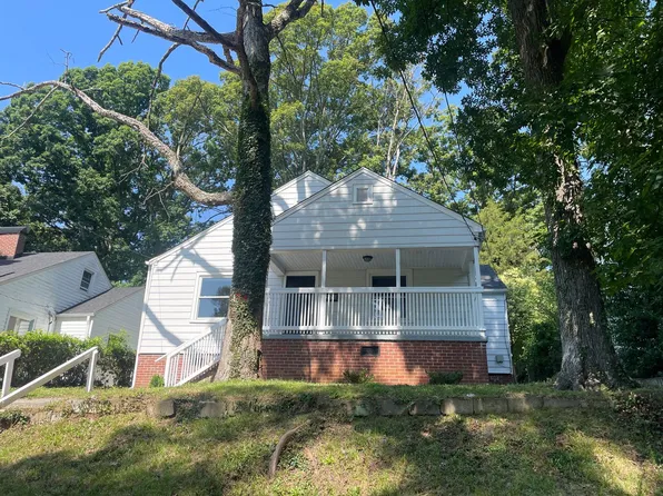 2420 Ivy Ave, Winston Salem, NC 27105