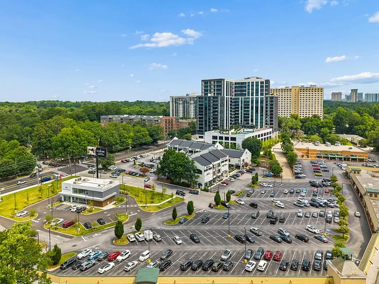 2425 Peachtree Rd NE #607 — Photo 51