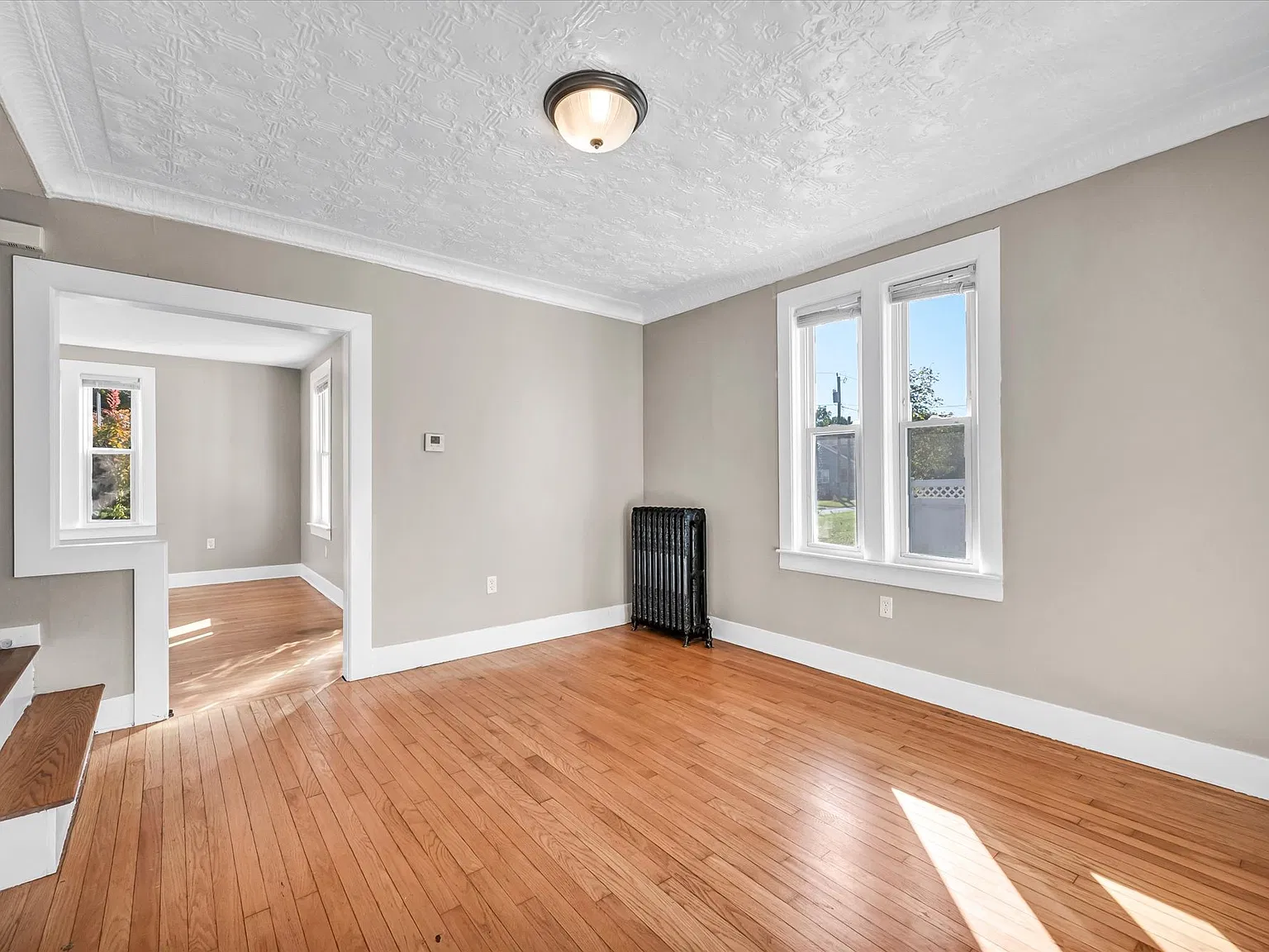 3 bed, 1.5 bath, 1712 sqft, $2,700 — Photo 3