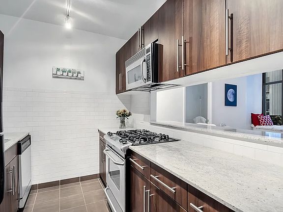 5th image of 82 Beaver St APT 209