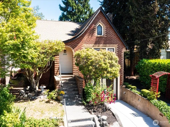 3526 Ashworth Avenue N, Seattle, WA 98103