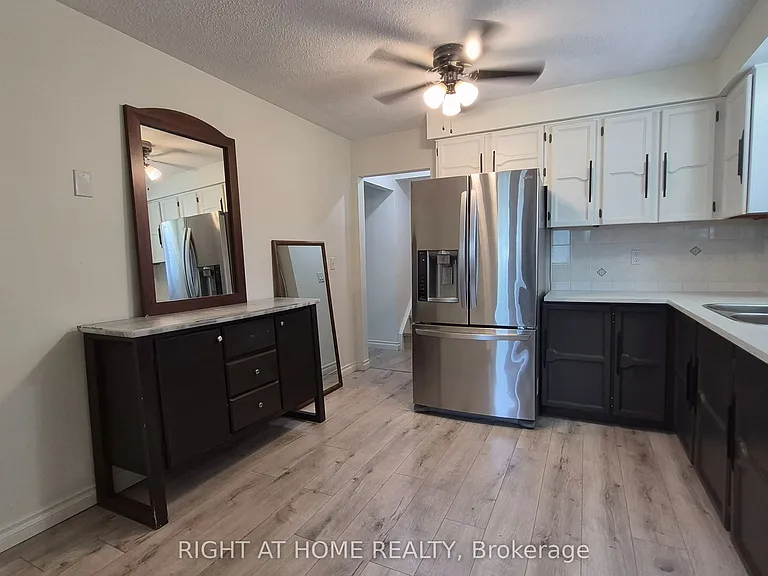552 Grandview St S — Photo 11
