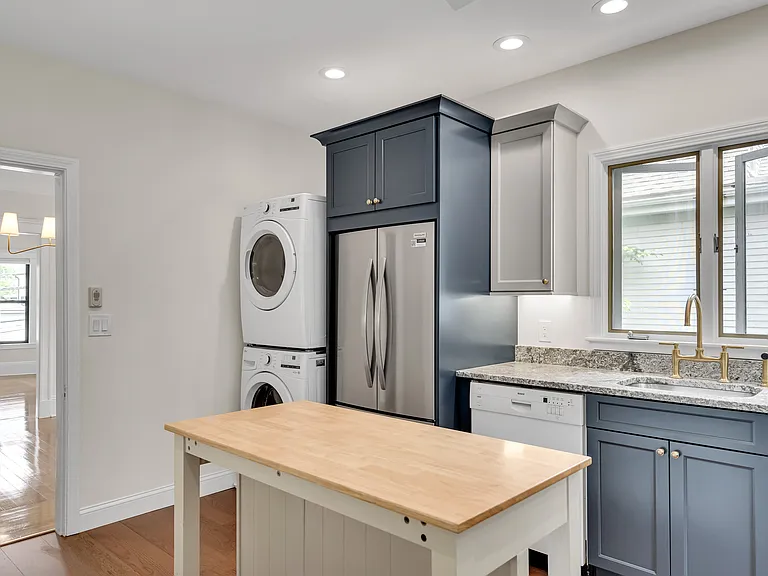 34 Ware St #2 — Photo 11
