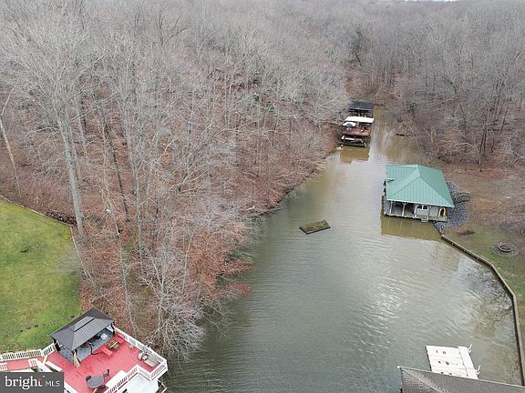 5th image of 6028 Lost Cove Dr