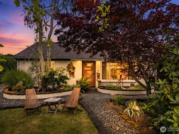 16107 Midvale Avenue N, Shoreline, WA 98133