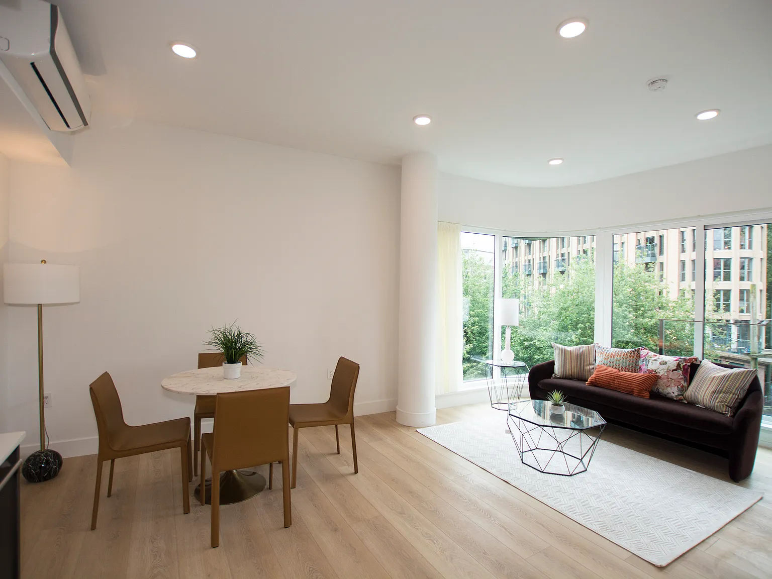 1 bed, 576 sqft, $2,295 — Photo 1