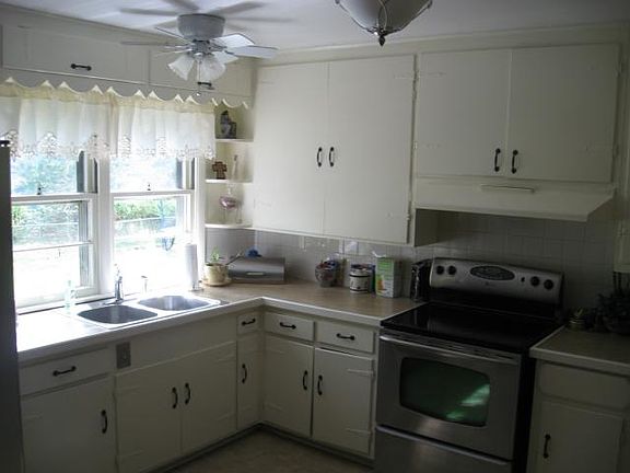 5th image of 7009 Arlington Ave