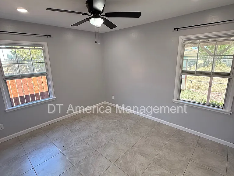 6879 Amherst St — Photo 15