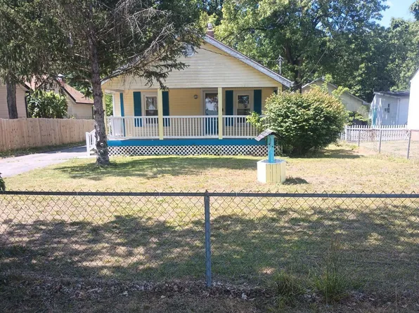 1222 Dewitt St, De Soto, MO 63020