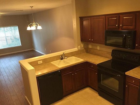 5th image of 8128 Summerside Cir