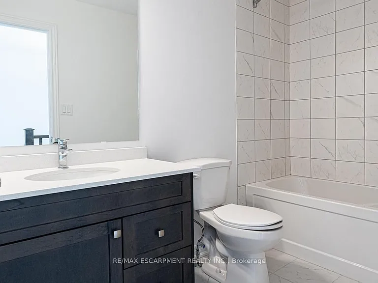 120 Court Dr #29 — Photo 21