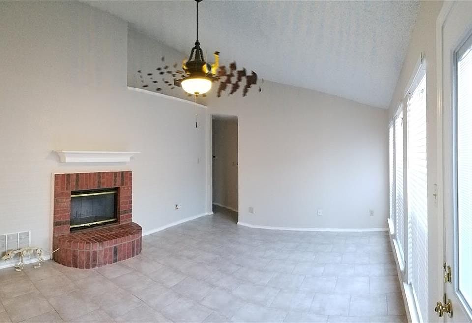 2nd image of 209 Arabian Ln