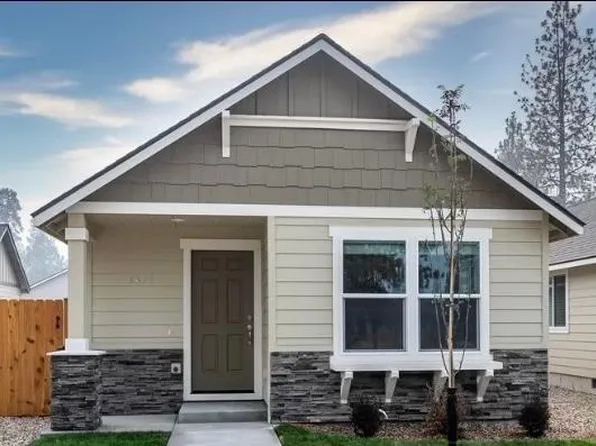 2541 NW Teak Ave, Redmond, OR 97756
