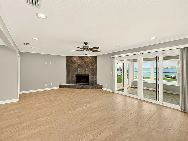 5434 Oakhurst Dr — Photo 8