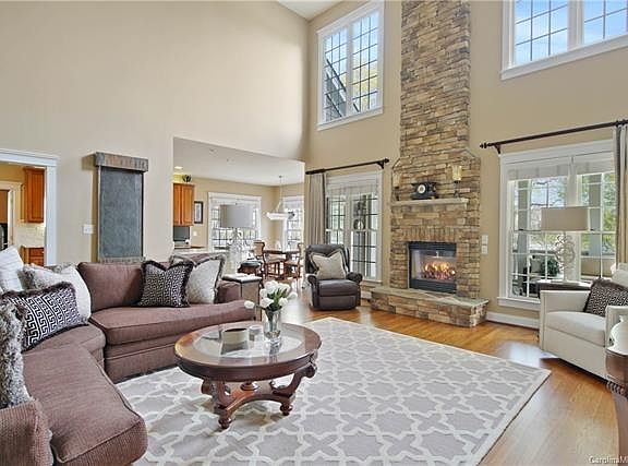 4th image of 539 Skybrook Dr