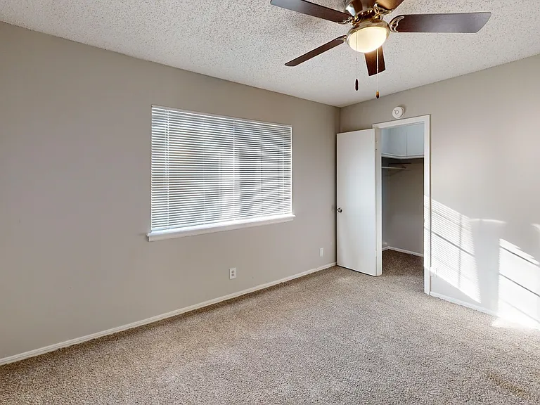 Autumn Ridge Apartments — Photo 81