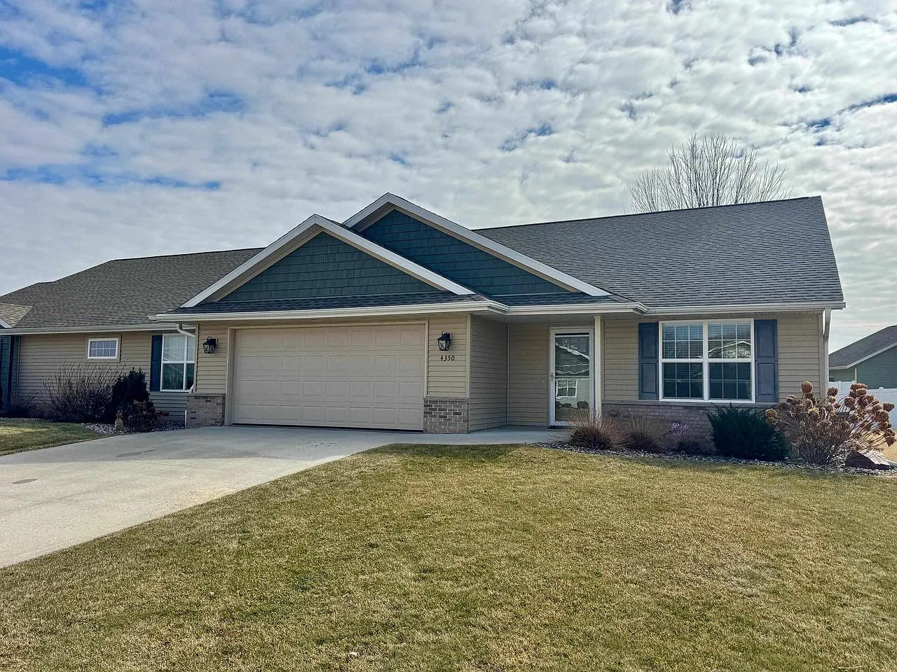 4350 Huntinghorne Drive photo 1