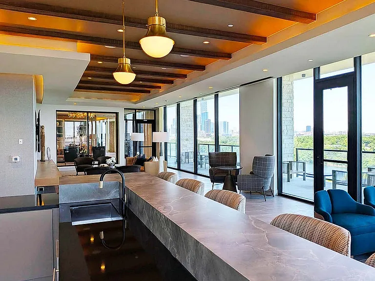 Terrace Lounge