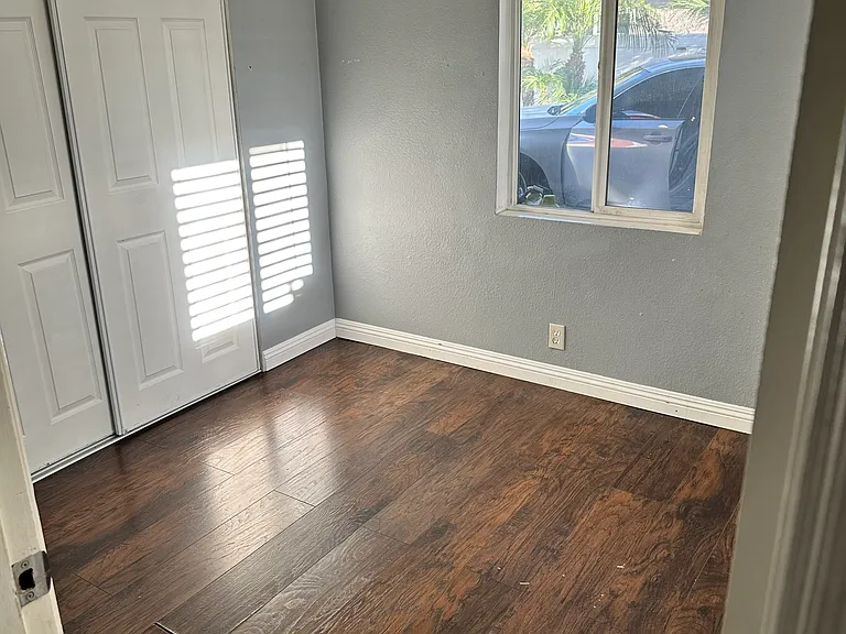 1056 S Townsend Ave #2 — Photo 12
