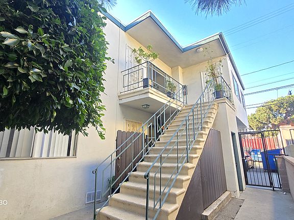 4th image of 12223 Pacific Ave #8