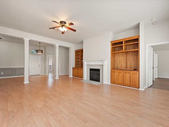 4th image of 6103 Sea Island Trl