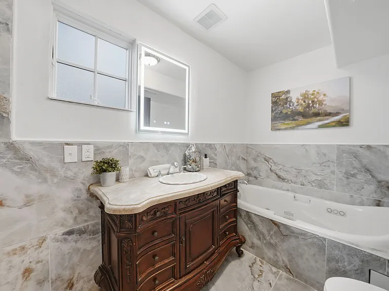 3426 Pierson St — Photo 24