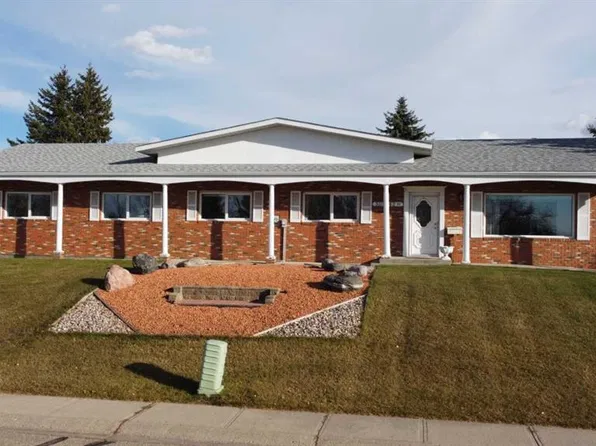 5115 W 42nd St, Ponoka, AB T4J 1C9
