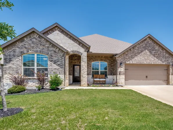 10121 Table Bluff St, Aubrey, TX 76227
