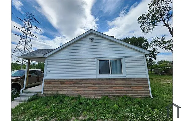 7386 Middlebelt Rd #2 photo 1