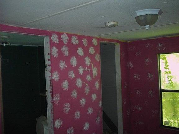 3rd image of 7958 Acorn Dr