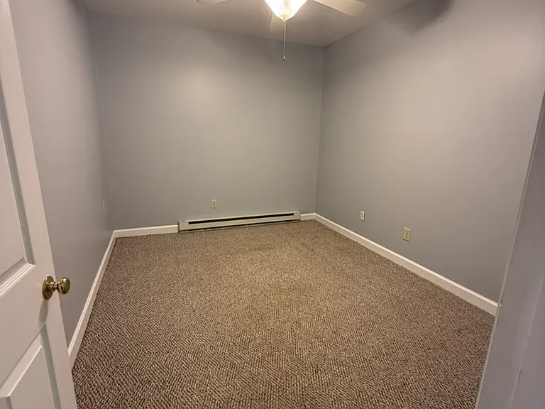 Office that could be used as a small bedroom