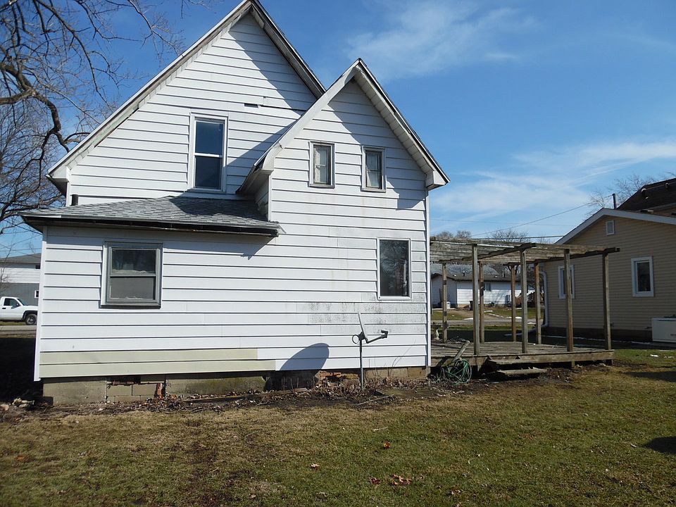 119 N Cash St, Seneca, IL 61360 Zillow