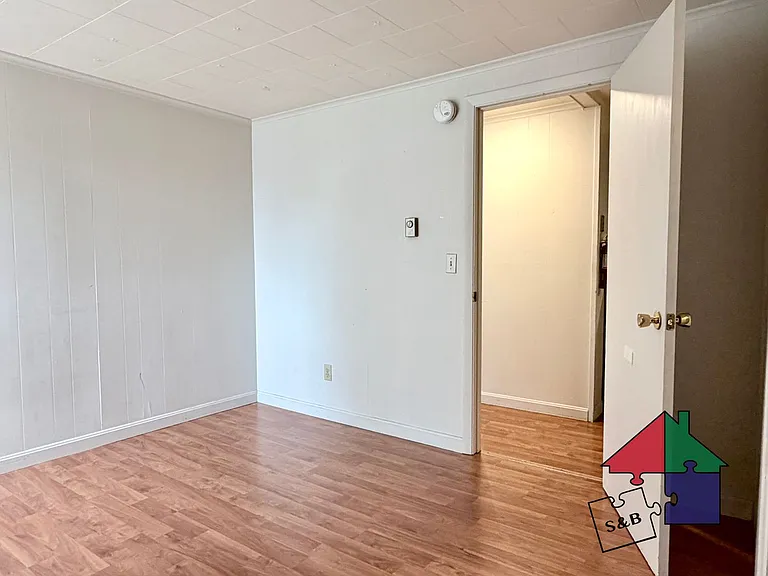 2 W Cobble Hill Rd — Photo 8