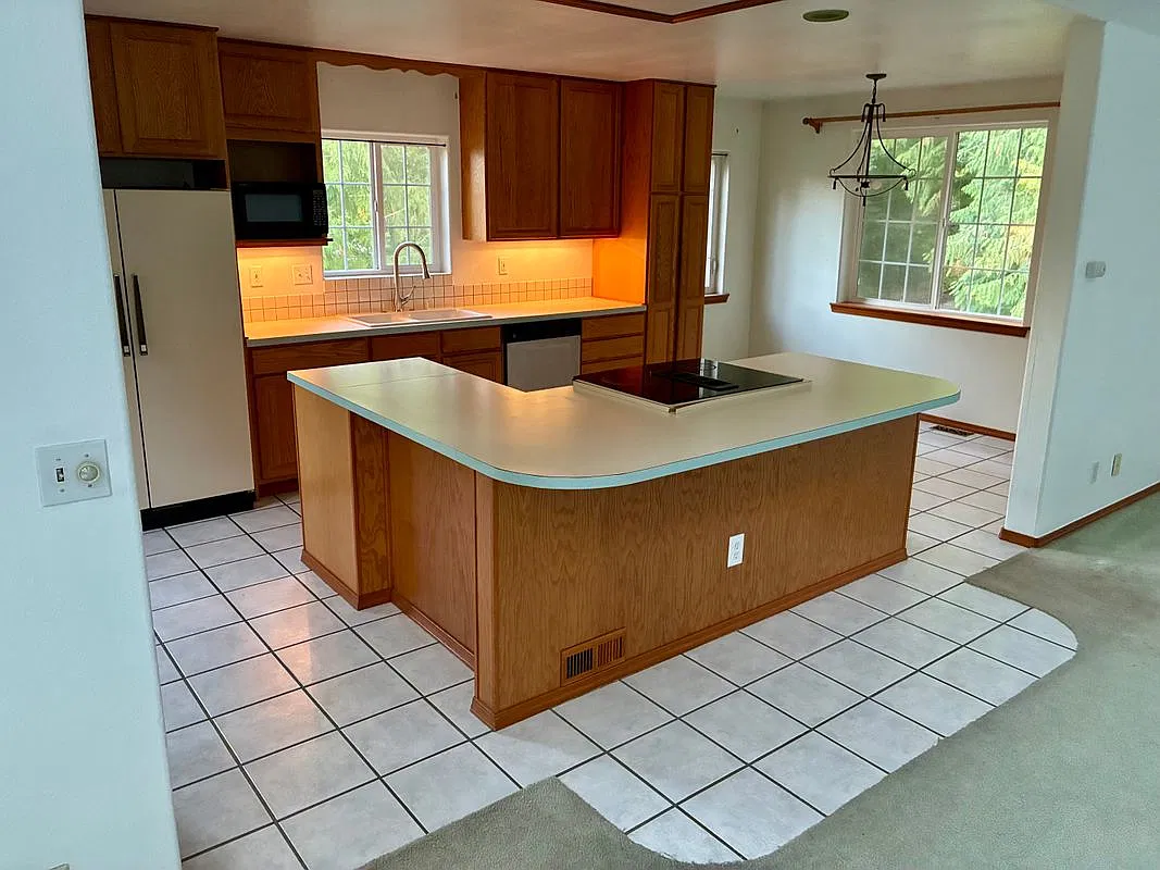 1 bed, 1.5 bath, 900 sqft, $2,050 — Photo 4