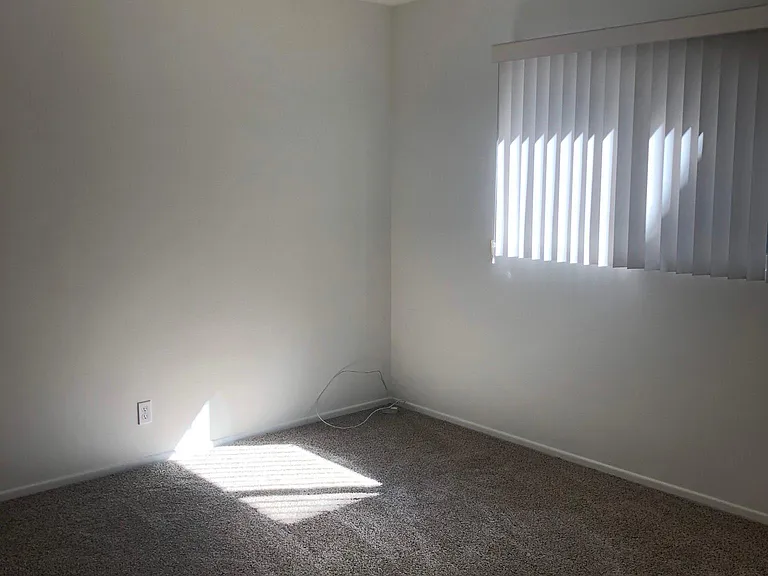 138 S Hayworth Ave #4 — Photo 7