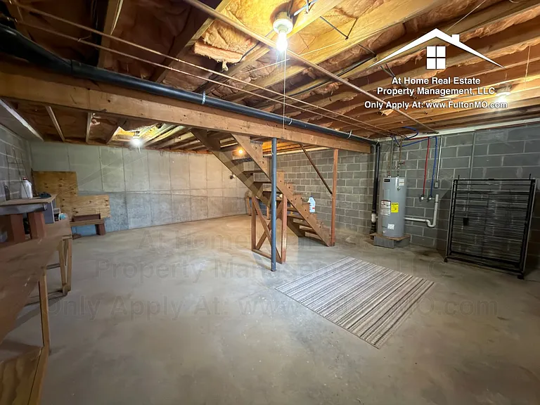 1904 Springdale Ct — Photo 33