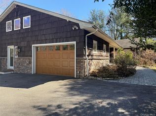 5 Mannetto Hill Road, Huntington, NY 11743