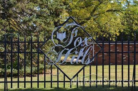 1st image of 433 Fox Hills Dr